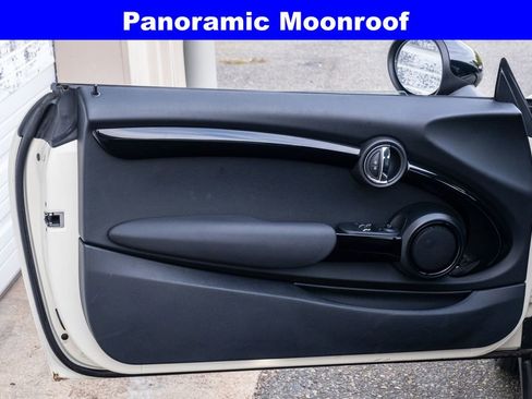 Used 2019 MINI Cooper 2-Door Hardtop image 12