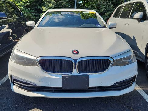Used 2019 BMW 530i xDrive w/ Convenience Package AWD/4WD image 2