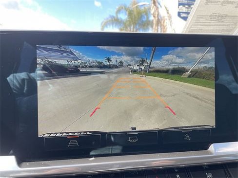 Used 2023 GMC Sierra 1500 SLT w/ SLT Premium Package image 15