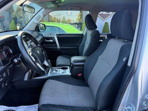 Used 2016 Toyota 4Runner SR5 RWD image 12