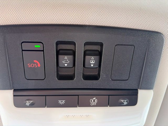 Used 2021 Nissan Rogue SV w/ Premium Package FWD image 38