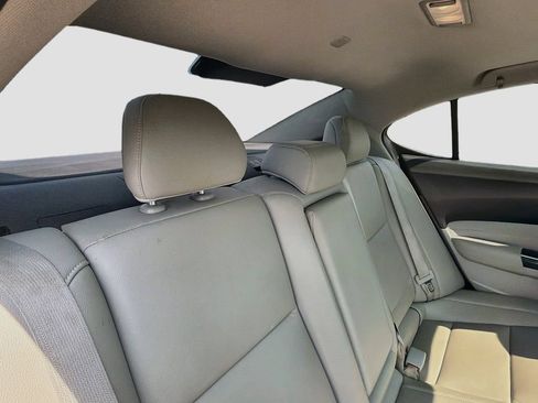 Used 2018 Acura TLX FWD image 29