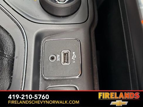 Used 2020 Jeep Cherokee Latitude Plus w/ Cold Weather Group image 22