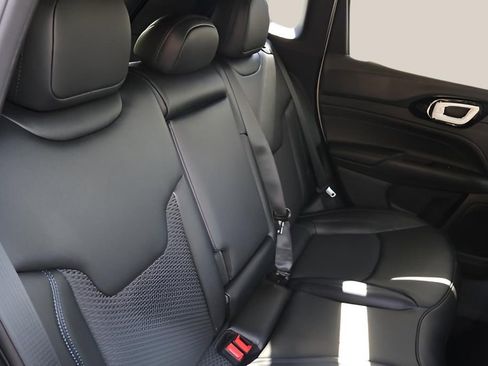 New 2026 Jeep Compass Latitude image 16