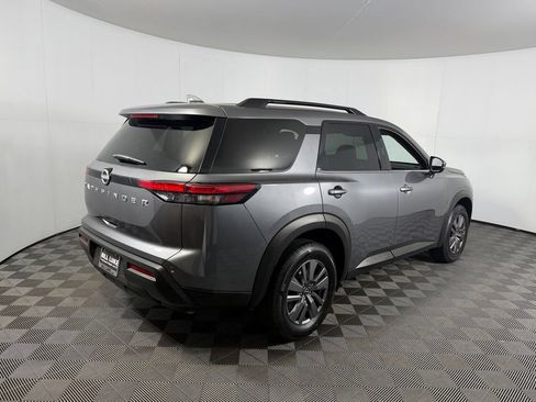 Used 2025 Nissan Pathfinder SV FWD image 7