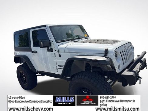 Used 2017 Jeep Wrangler Sport w/ Quick Order Package 24S AWD/4WD image 3