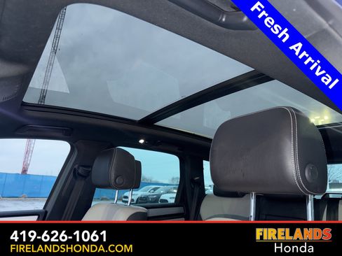 Used 2017 Volkswagen Touareg Wolfsburg Edition image 26