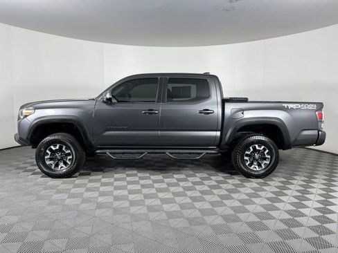 Used 2021 Toyota Tacoma TRD Off-Road w/ Technology Package AWD/4WD image 7