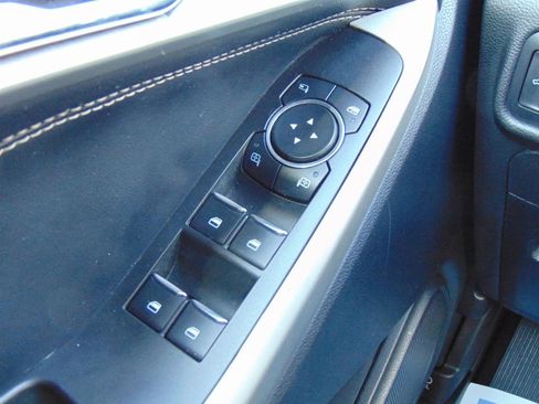 Used 2021 Ford Explorer Limited image 45