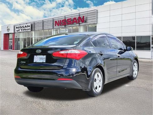 Used 2015 Kia Forte LX w/ Popular Package FWD image 4