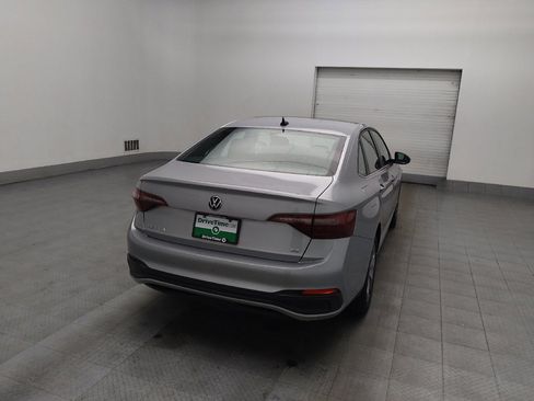 Used 2023 Volkswagen Jetta SE w/ Panoramic Sunroof Package image 7