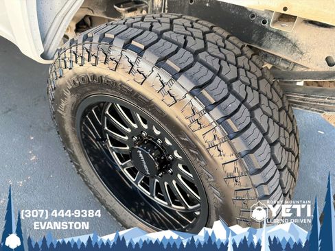 Used 2024 Ford F250 XLT w/ FX4 Off-Road Package AWD/4WD image 18