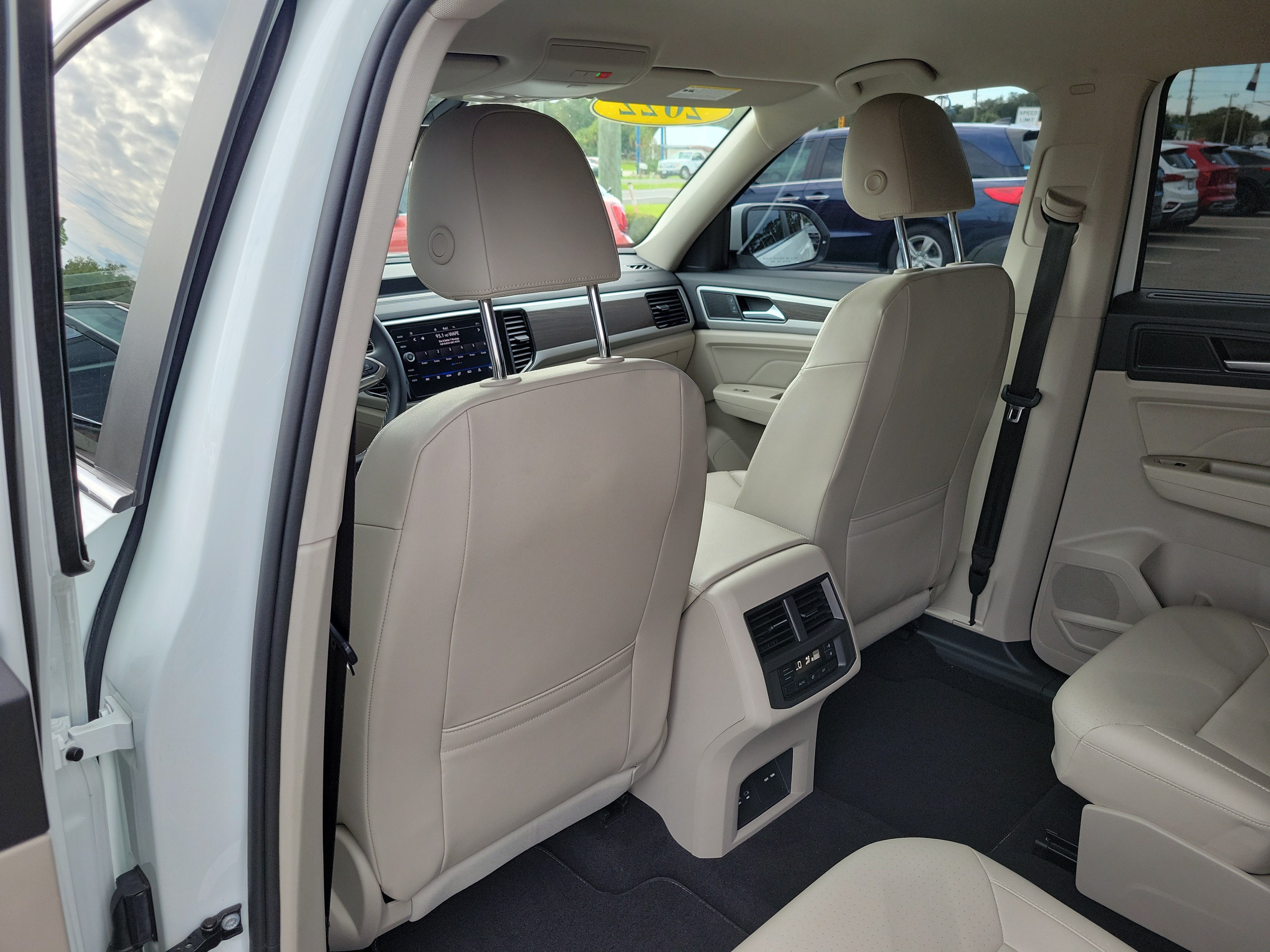 Used 2022 Volkswagen Atlas SE FWD image 17