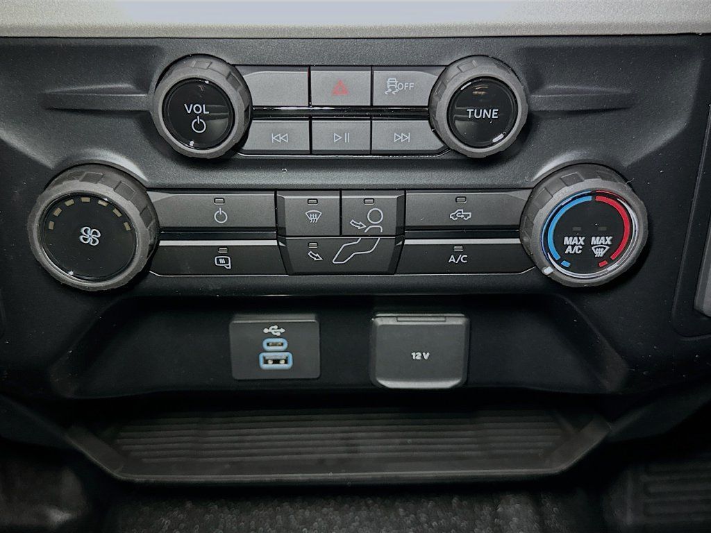 New 2026 Ford F550 4x4 Regular Cab Super Duty image 12