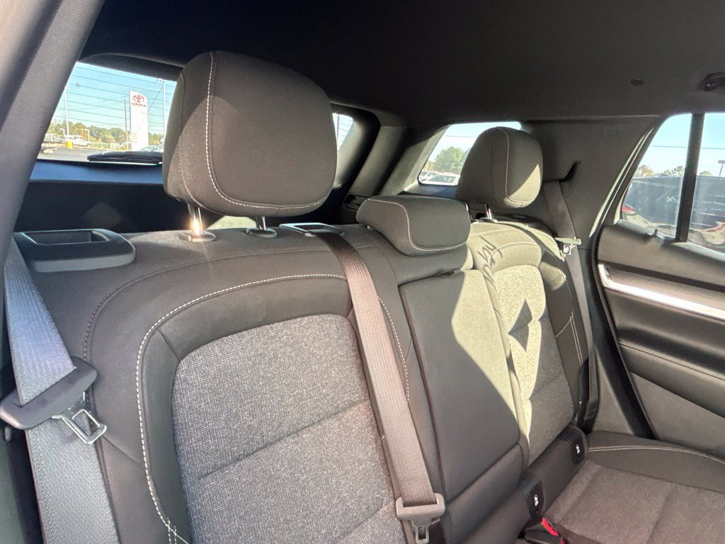 Used 2025 GMC Terrain Elevation FWD image 28