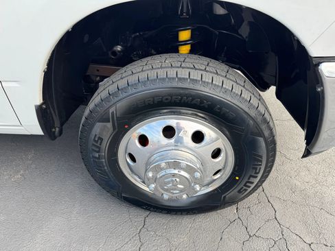 Used 2012 RAM 3500 SLT image 13