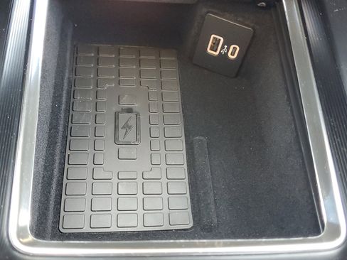 New 2026 Lincoln Corsair Premiere image 23