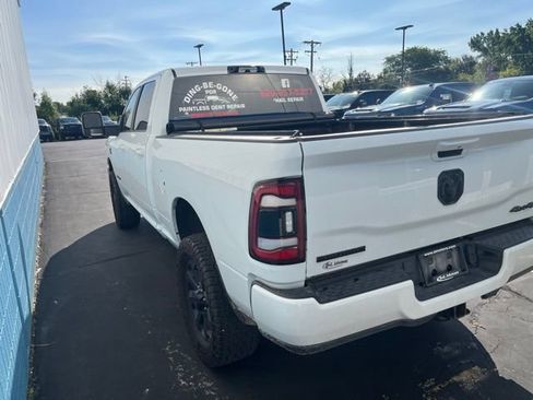 Used 2023 RAM 2500 Big Horn w/ Night Edition AWD/4WD image 4