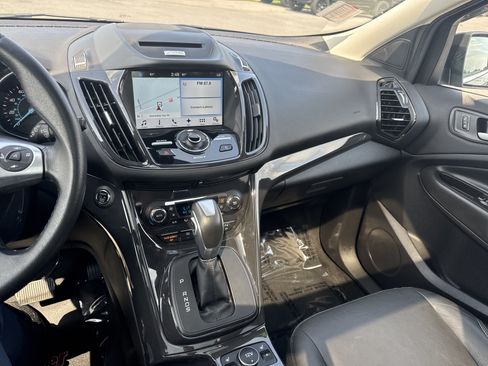 Used 2016 Ford Escape Titanium w/ Equipment Group 301A AWD/4WD image 22