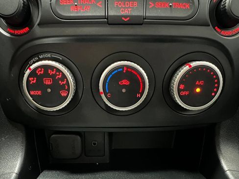 Used 2014 MAZDA MX-5 Miata Sport RWD image 22
