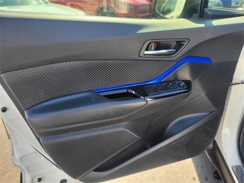 Used 2020 Toyota C-HR LE image 15