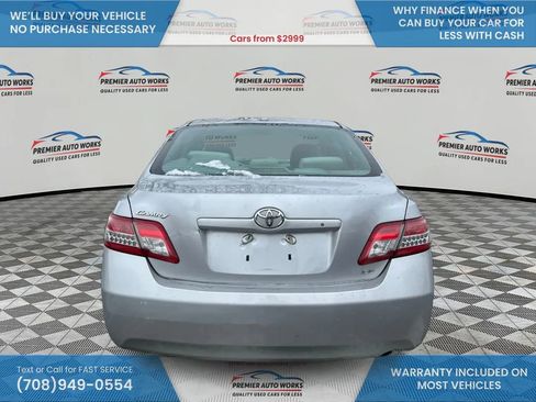 Used 2010 Toyota Camry LE image 5