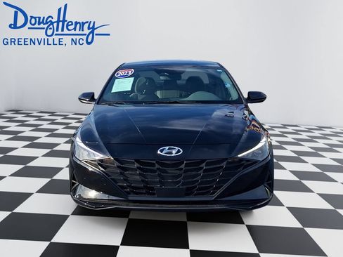 Used 2023 Hyundai Elantra SEL w/ Convenience Package FWD image 8