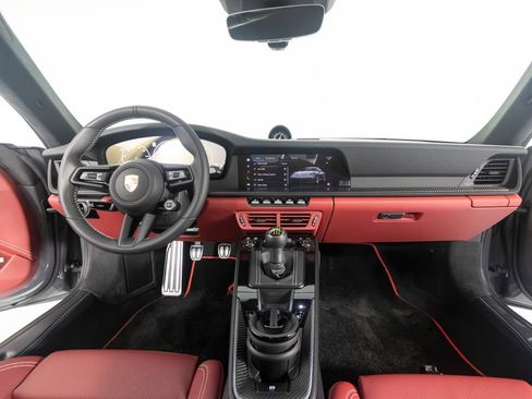 Used 2026 Porsche 911 GT3 RWD image 32