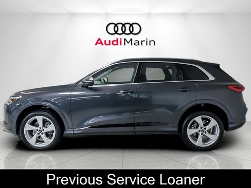 Used 2025 Audi Q5 Premium Plus w/ Premium Plus image 2