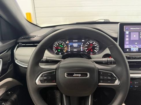 Used 2023 Jeep Compass Limited AWD/4WD image 14