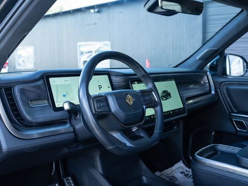 Used 2022 Rivian R1T Adventure image 13