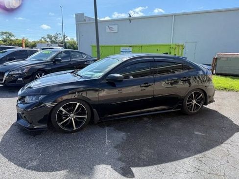 Used 2020 Honda Civic Sport image 5