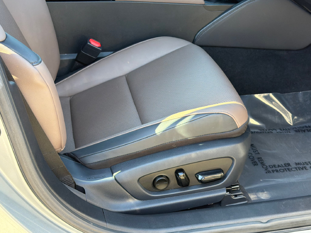 Used 2023 Lexus ES 250 w/ Premium Package AWD/4WD image 12