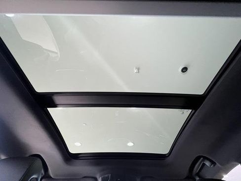 Used 2024 Maserati Levante Modena Ultima image 9