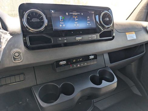 New 2025 Mercedes-Benz Sprinter 2500 image 29