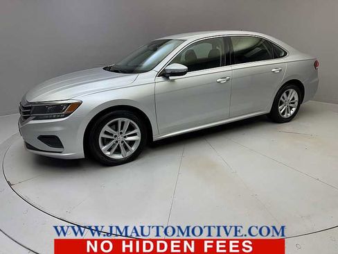 Used 2020 Volkswagen Passat 2.0T SE FWD image 1