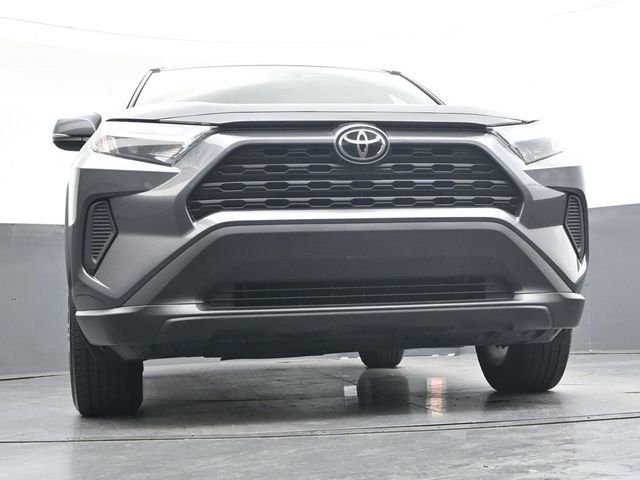 Used 2024 Toyota RAV4 XLE FWD image 38