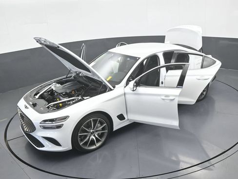 Used 2025 Genesis G70 2.5T RWD image 66