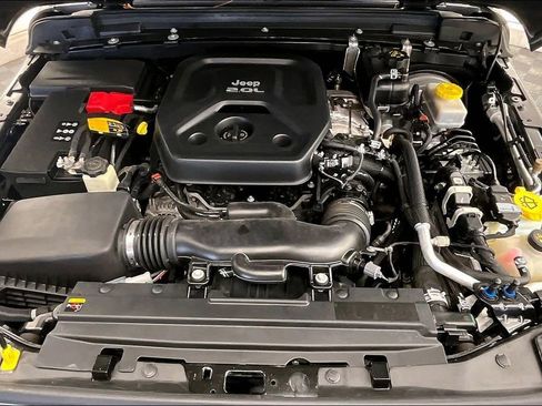 Used 2021 Jeep Wrangler Unlimited Sport image 9