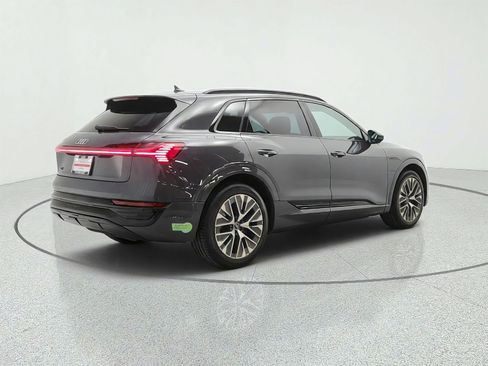 Used 2024 Audi Q8 e-tron Premium Plus w/ Premium Plus Package AWD/4WD image 5