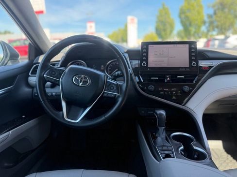 Used 2023 Toyota Camry XLE FWD image 22