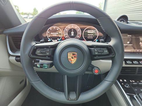 Certified 2025 Porsche 911 Carrera image 20