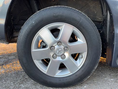 Used 2010 Toyota Sienna LE image 11