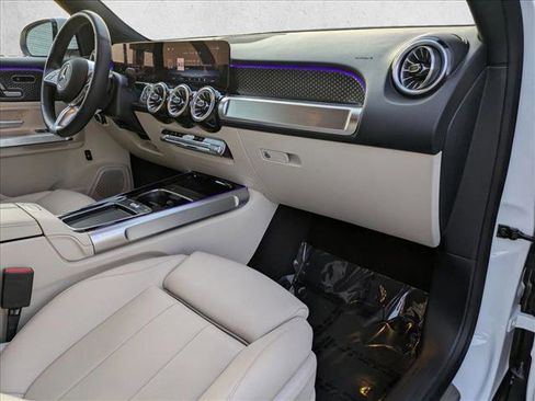 Certified 2025 Mercedes-Benz GLB 250 image 22
