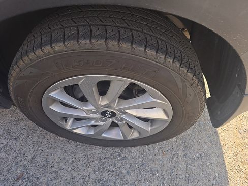 Used 2017 Hyundai Tucson SE image 12