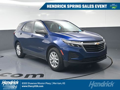Used 2022 Chevrolet Equinox LS w/ LS Convenience Package image 1