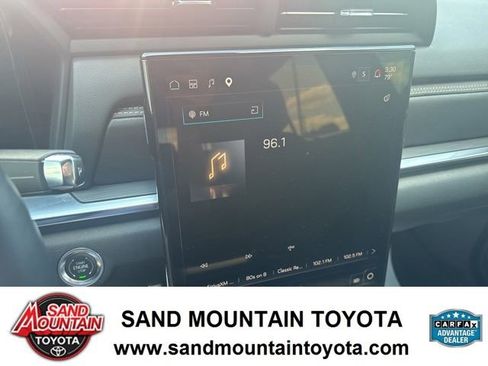 Used 2025 GMC Terrain Elevation FWD image 21