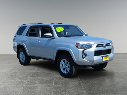 Used 2021 Toyota 4Runner SR5 Premium w/ Moonroof Package image 7