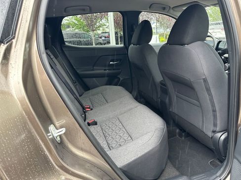 Used 2025 Nissan Kicks SV FWD image 15