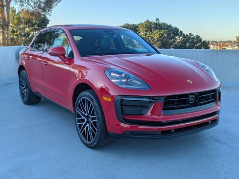 New 2026 Porsche Macan image 7